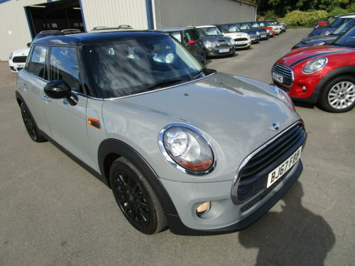 MINI Hatch  1.5 Cooper Euro 6 (s/s) 5dr