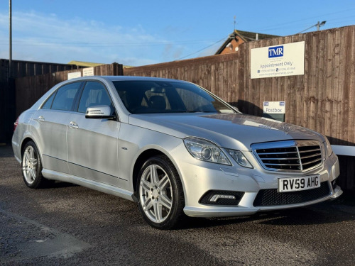 Mercedes-Benz E-Class E350 3.0 E350 CDI V6 BlueEfficiency Sport G-Tronic Euro 5 4dr 