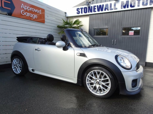 MINI Convertible  1.6 COOPER 2d 122 BHP 10,885 Optional Extra's!!!!!