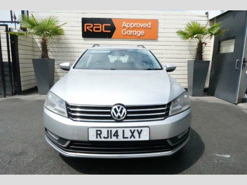 Volkswagen Passat  2.0 TDI BlueMotion Tech Executive Estate 5dr Diese