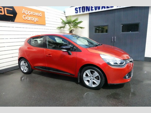 Renault Clio  0.9 TCe Dynamique Nav Hatchback 5dr Petrol Manual 