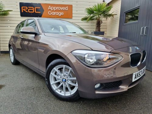 BMW 1 Series  2.0 120d SE Hatchback 5dr Diesel Manual xDrive Eur
