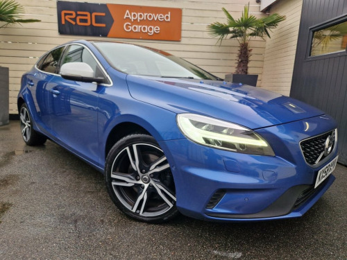 Volvo V40  2.0 D3 R-Design Pro Hatchback 5dr Diesel Auto Euro