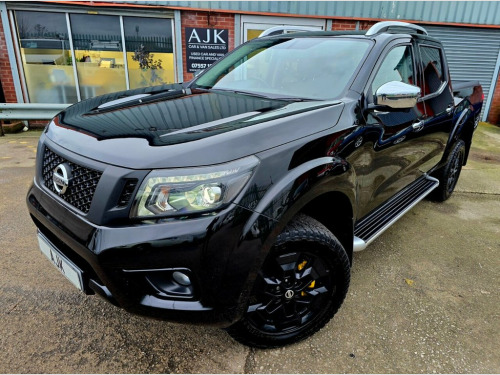 Nissan Navara  2.3 dCi Tekna Pickup Double Cab 4dr Diesel Manual 