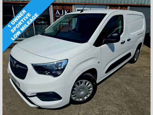 Vauxhall Combo  1.5 Turbo D 2300 Sportive Panel Van 4dr Diesel Man