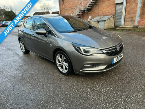 Vauxhall Astra  1.6 CDTi BlueInjection SRi Nav Hatchback 5dr Diese