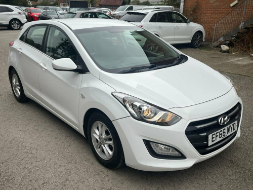 Hyundai i30  1.6 CRDi Blue Drive SE Hatchback 5dr Diesel Manual