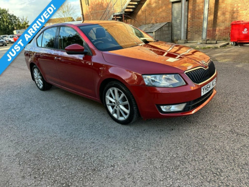 Skoda Octavia  1.6 TDI Elegance Hatchback 5dr Diesel Manual (stop