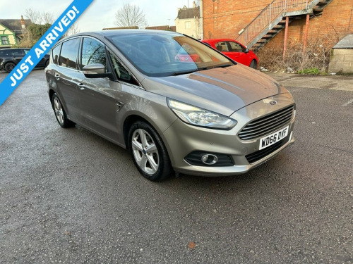 Ford S-MAX  2.0 TDCi Titanium MPV 5dr Diesel Manual Euro 6 (st