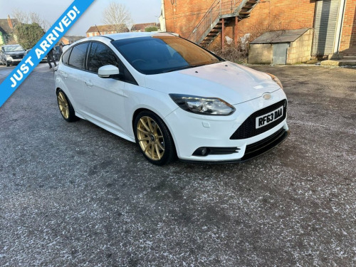 Ford Focus  2.0T EcoBoost ST-3 Hatchback 5dr Petrol Manual Eur