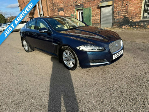 Jaguar XF  2.2d Luxury Saloon 4dr Diesel Auto Euro 5 (s/s) (1