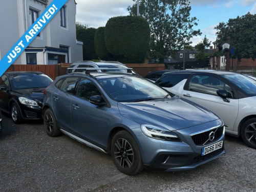 Volvo V40  2.0 D2 Hatchback 5dr Diesel Manual Euro 6 (s/s) (1