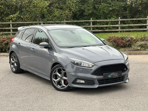Ford Focus  2.0 T EcoBoost ST-3
