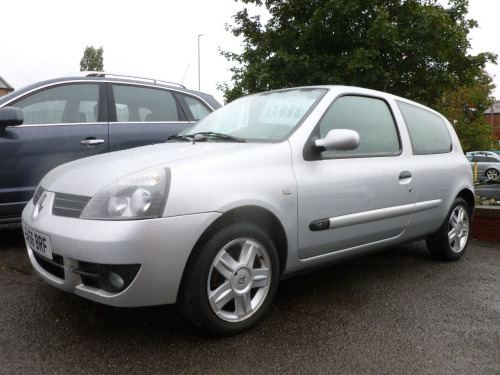 Renault Clio  1.2 16V Campus Sport 3dr