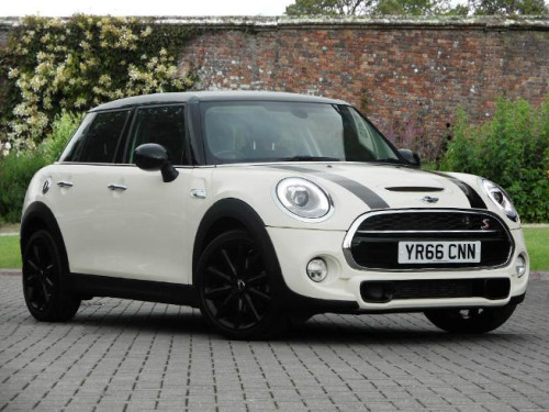MINI Cooper Hatchback