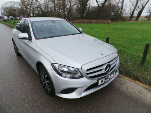 Mercedes-Benz C-Class C220 C220d SE 4dr 9G-Tronic