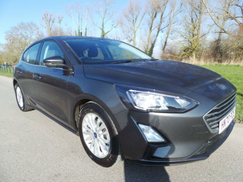 Ford Focus  1.0 EcoBoost Hybrid mHEV 125 Titanium Edition 5dr