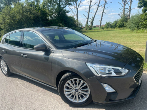 Ford Focus  1.0 EcoBoost 125 Titanium 5dr