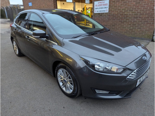 Ford Focus  1.5 TDCi 120 Zetec Edition 5dr