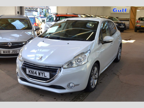 Peugeot 208  1.6 e-HDi Allure 5dr