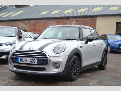 MINI Hatch  1.5 Cooper D 5dr