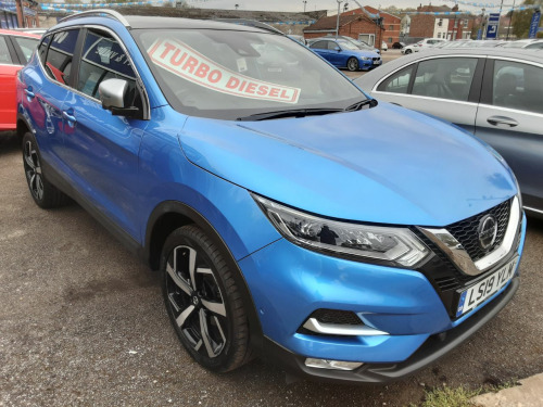 Nissan Qashqai  1.5 dCi 115 Tekna+ 5dr (FULL LEATHER+SAT NAV+GLASS ROOF+REVERSE CAMERA)