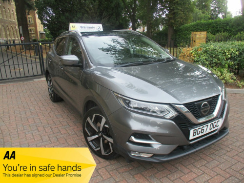 Nissan Qashqai  1.2 DiG-T Tekna 5dr SH Satnav Bluetooth Half Leather Panoramic Roof