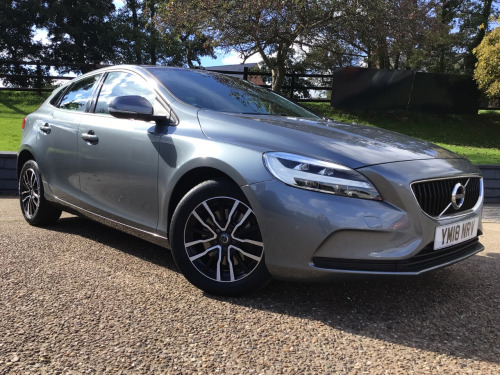 Volvo V40  T2 [122] Momentum Nav Plus 5dr