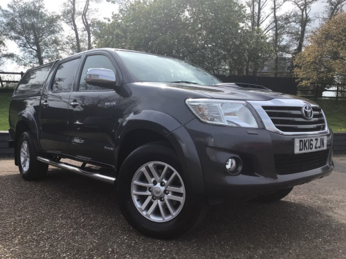 Toyota Hi-Lux  Invincible D/Cab Pick Up 3.0 D-4D 4WD 171