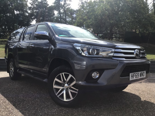 Toyota Hi-Lux  Invincible D/Cab Pick Up 2.4 D-4D