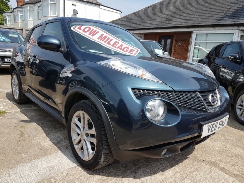 Nissan Juke  1.6 Acenta 5dr [Sport Pack]