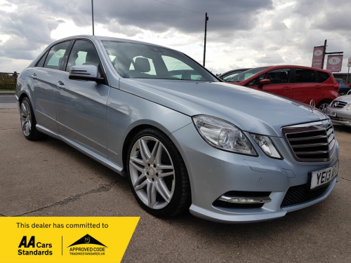 Mercedes-Benz E-Class E220 E220 CDI BlueEFFICIENCY Sport 4dr Tip Auto [7]