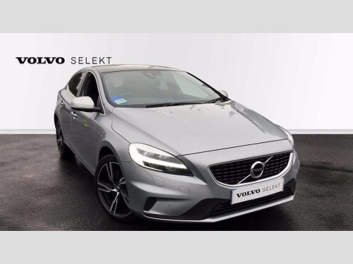 Volvo V40  D4 R-Design Pro Automatic  5dr