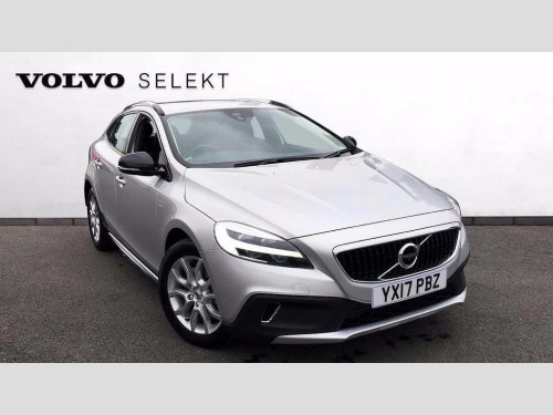 Volvo V40  D2 Cross Country Pro Nav  5dr