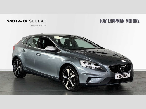 Volvo V40  D2 R-Design Nav Plus Manual (Rear Camera)