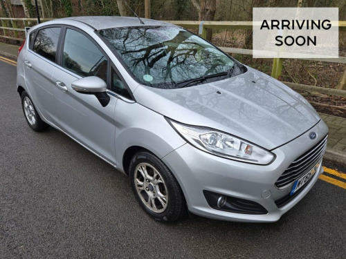 Ford Fiesta  1.5 TDCi ECOnetic Titanium Hatchback 5dr Diesel Ma