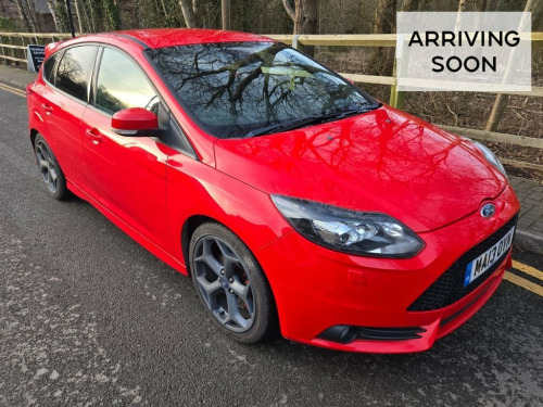 Ford Focus  2.0T EcoBoost ST-3 Hatchback 5dr Petrol Manual Eur