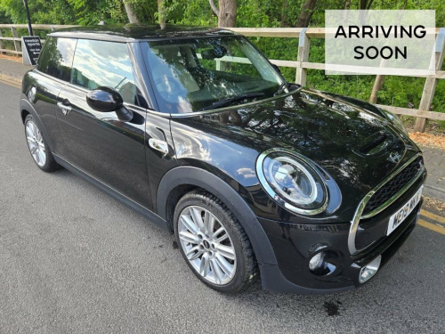 MINI Hatch  2.0 Cooper S Exclusive Hatchback 3dr Petrol Manual