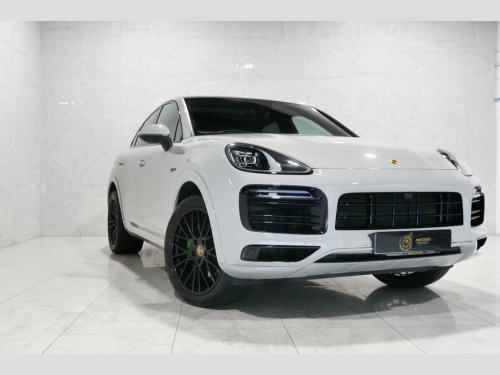 Porsche Cayenne  3.0 V6 PLATINUM EDITION PHEV 4d AUTO 456 BHP