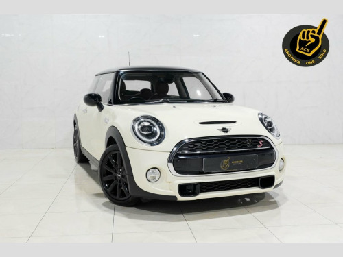 MINI Hatch  2.0 Cooper S Hatchback 3dr Petrol Steptronic Euro