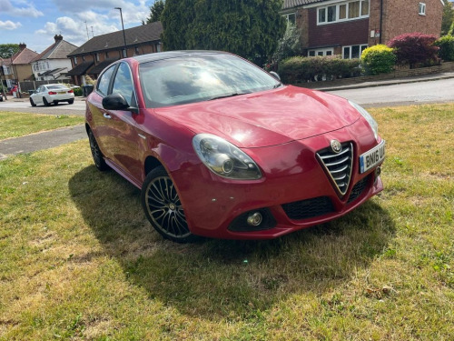 Alfa Romeo Giulietta  2.0 JTDM-2 Collezione Hatchback 5dr Diesel TCT Eur