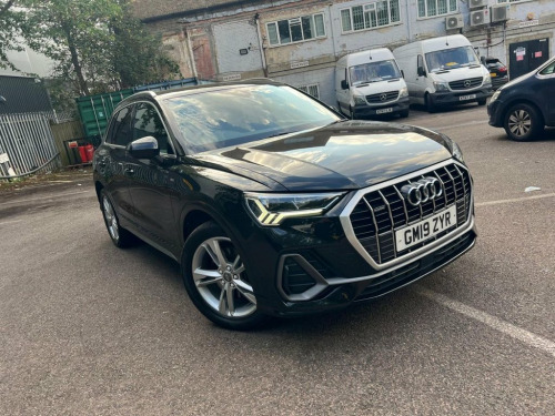 Audi Q3  2.0 TFSI 40 S line SUV 5dr Petrol S Tronic quattro