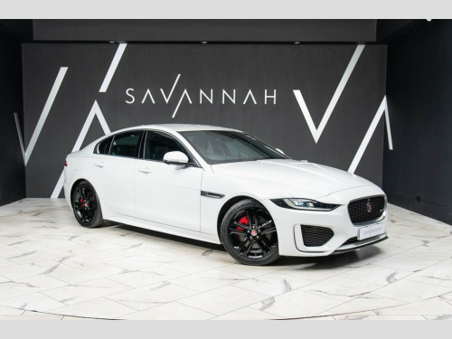 Jaguar XE  2.0 D200 MHEV R-Dynamic SE Saloon 4dr Diesel Auto  