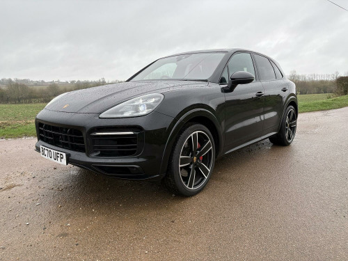 Porsche Cayenne  4.0 T V8 GTS