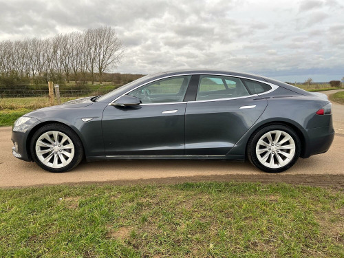 Tesla Model S  90D (Dual Motor)