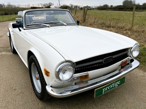 Triumph TR6  -