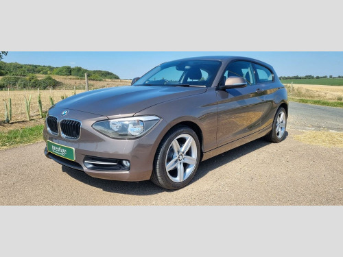 BMW 1 Series  2.0 116d Sport 3 door