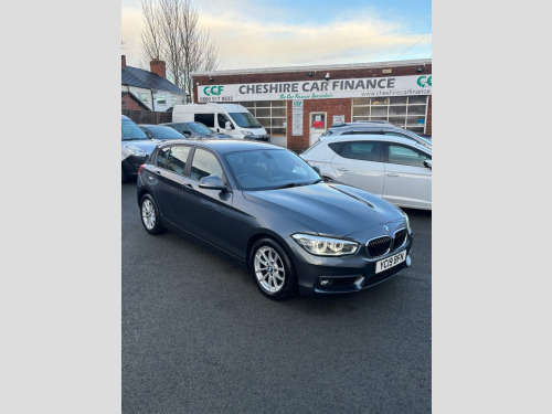 BMW 1 Series  1.5 118i SE Business Hatchback 5dr Petrol Auto Eur