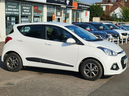 Hyundai i10  1.2 Premium Hatchback 5dr Petrol Auto Euro 5 (87 ps)