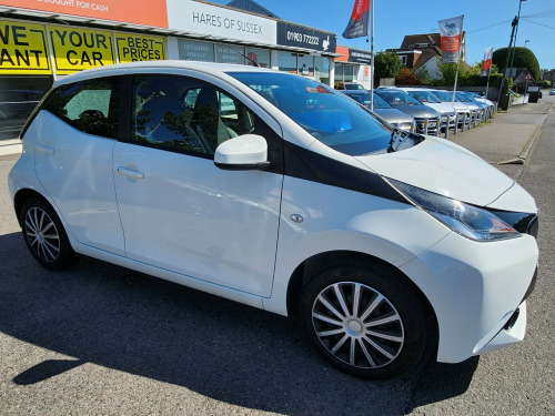 Toyota AYGO  1.0 VVT-i x-play Hatchback 5dr Petrol Manual Euro 6 (68 ps)